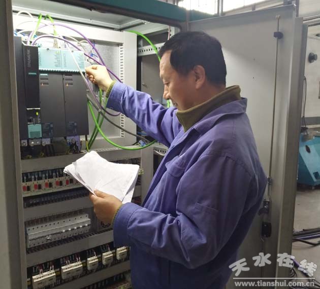匠心点亮万家灯火——记2022年天水“最美科技工作者”张效忠